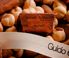 Guido Castagna - "Giuinott" Hazelnut Truffles Gift Box 260g - Venezuela